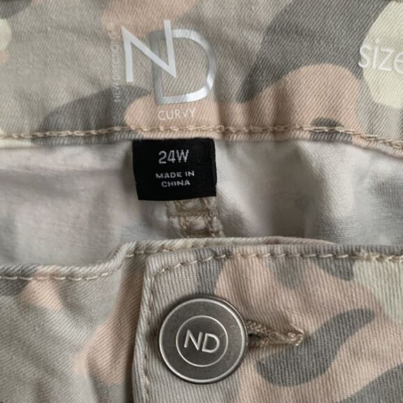 New Directions Curvy Skinny Capri Denim Jeans Size 24W - Picture 8 of 11